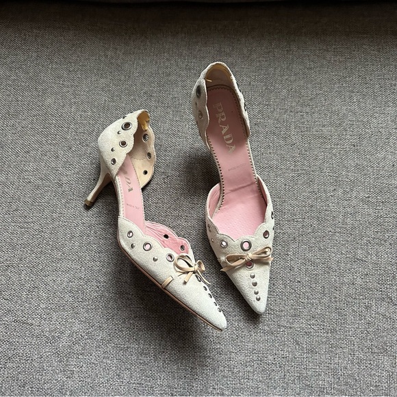 Vintage Prada grommet beige heels - Picture 1 of 5